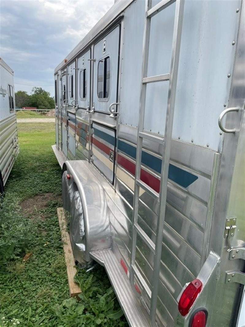 Trailer Photo 6