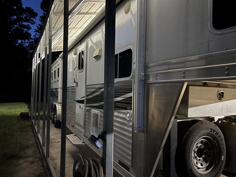 Trailer Photo 14