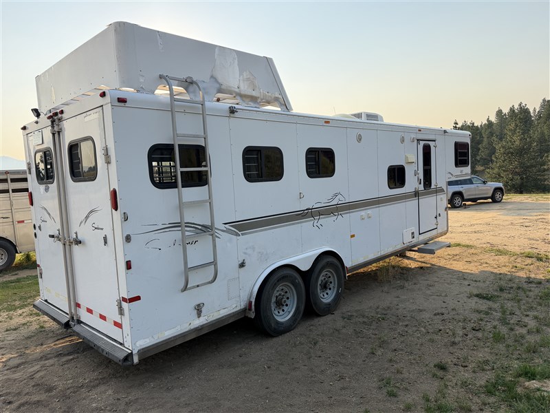 Trailer Photo 2