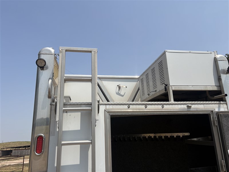 Trailer Photo 14