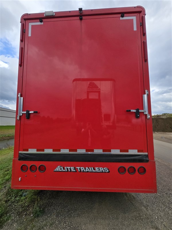Trailer Photo 15