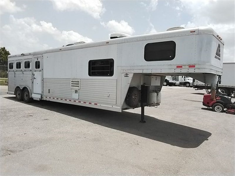 Trailer Photo 1