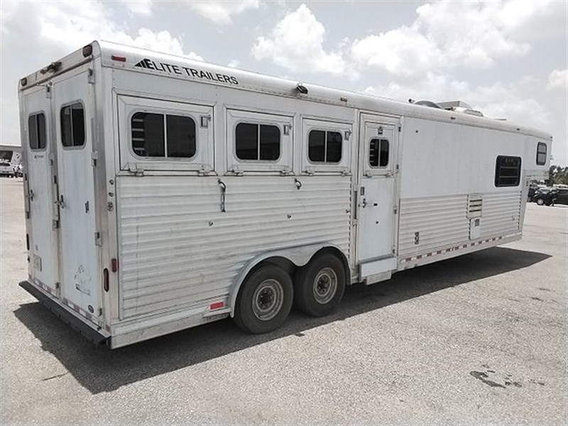 Trailer Photo 2