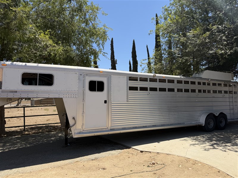 Trailer Photo 1
