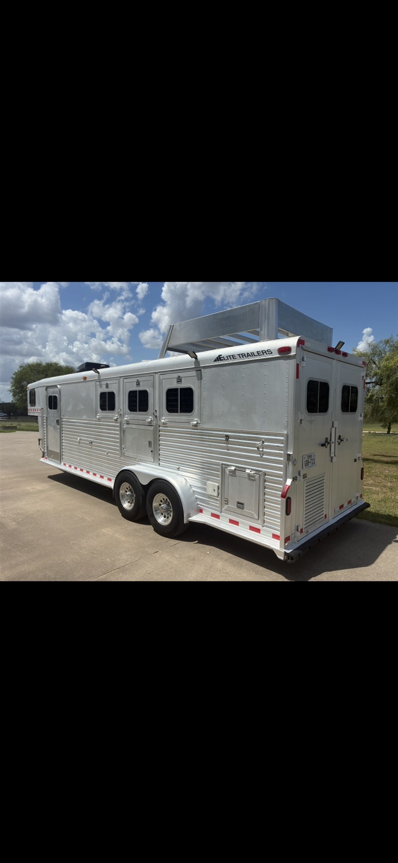 Trailer Photo 2