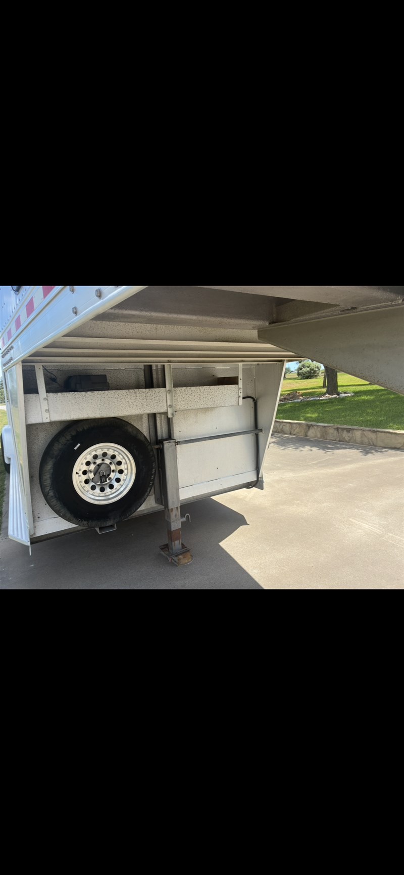 Trailer Photo 6