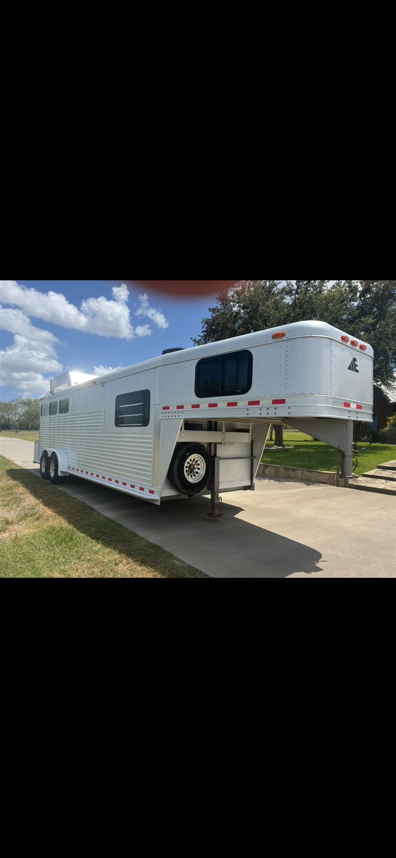 Trailer Photo 5