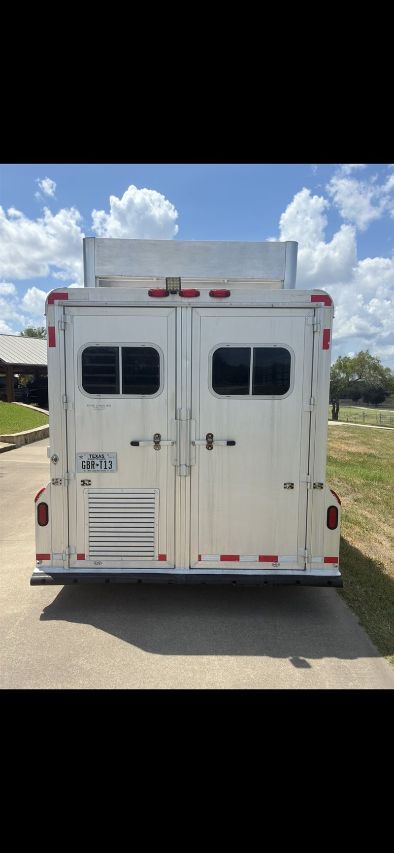Trailer Photo 3