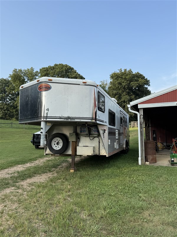 Trailer Photo 11