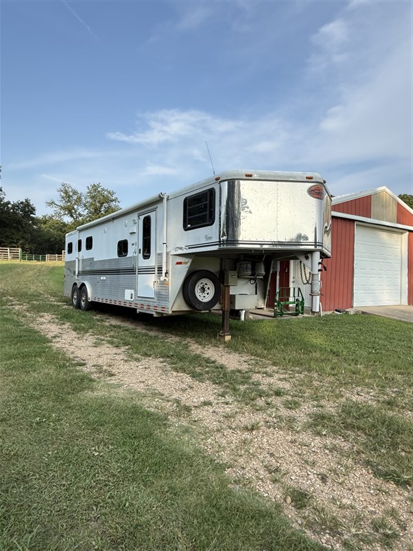 Trailer Photo 2