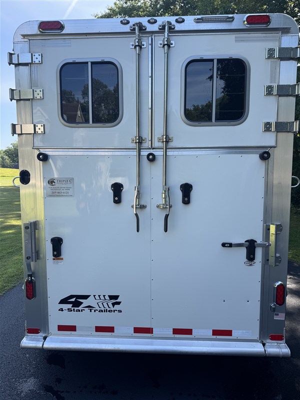 Trailer Photo 9