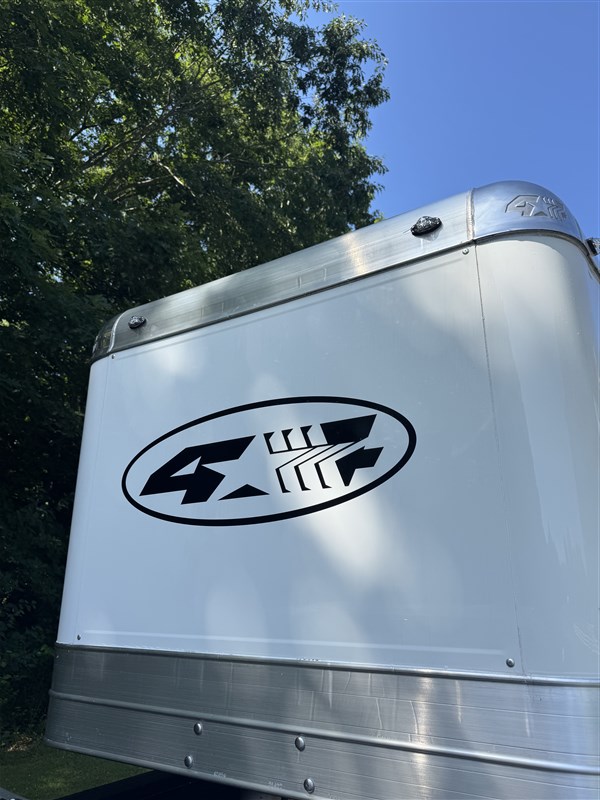 Trailer Photo 10