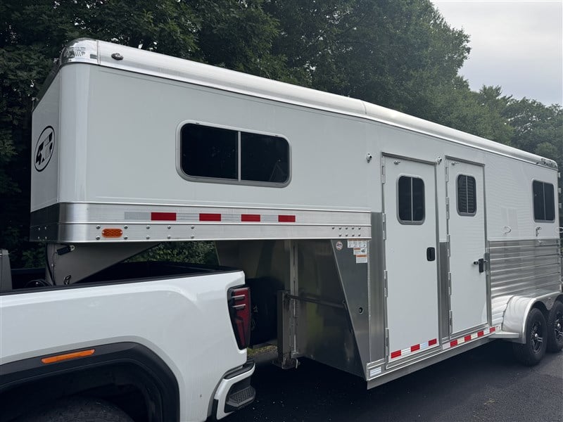 Trailer Photo 1