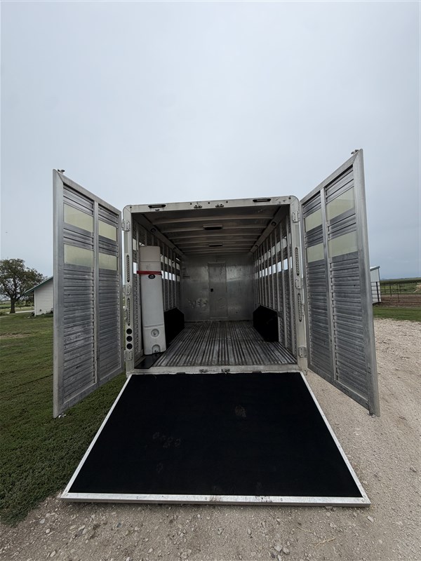 Trailer Photo 22