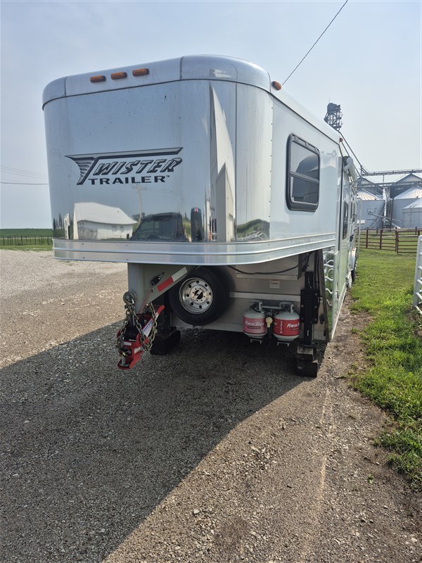 Trailer Photo 28