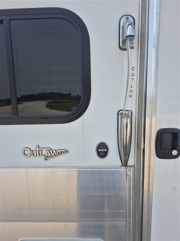 Trailer Photo 16