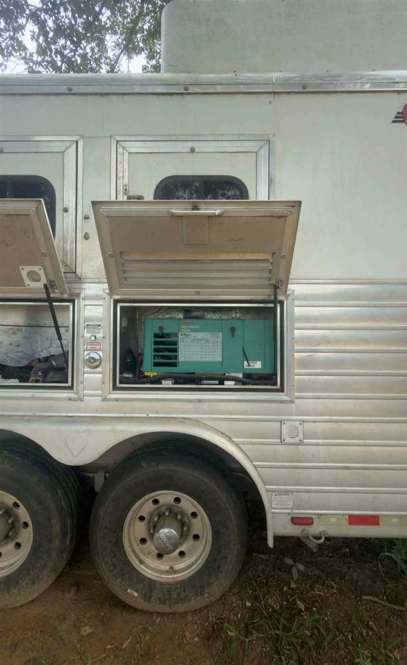 Trailer Photo 7