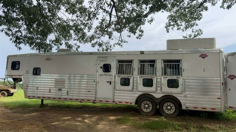 Trailer Photo 2