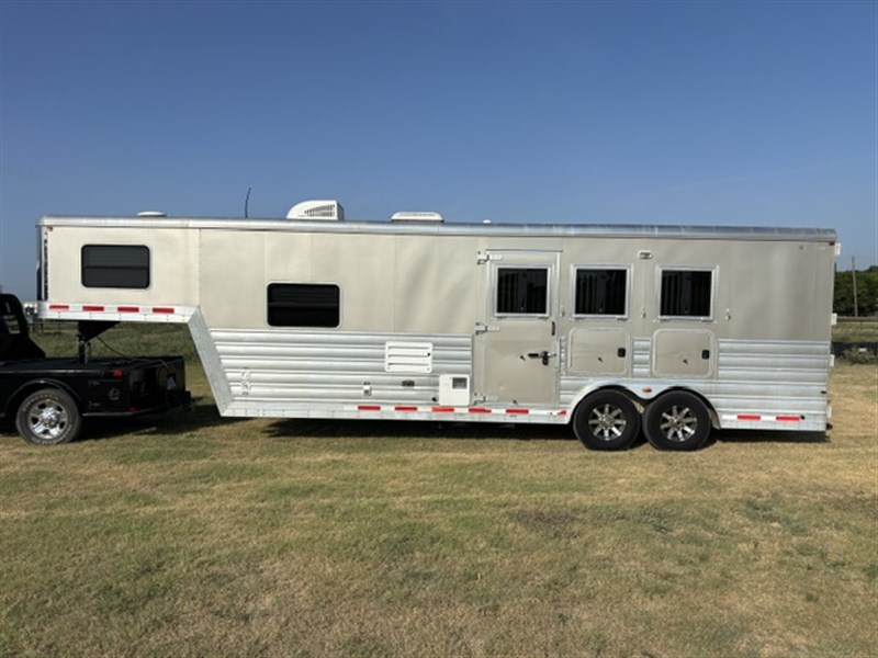 Trailer Photo 4