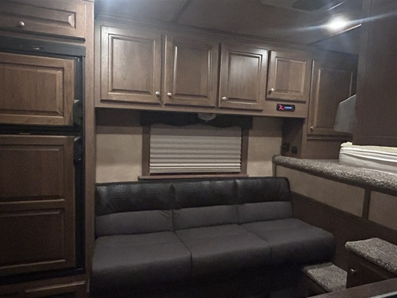 Trailer Photo 11