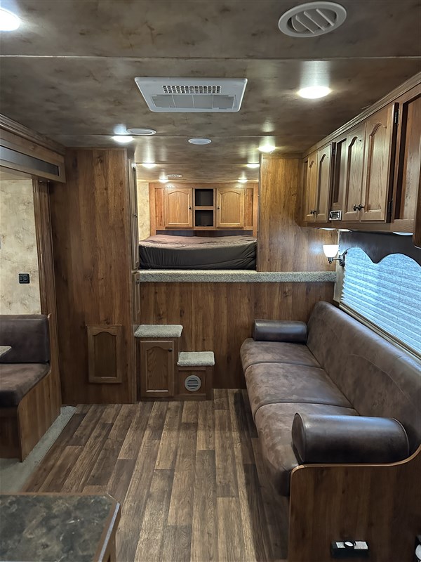 Trailer Photo 4