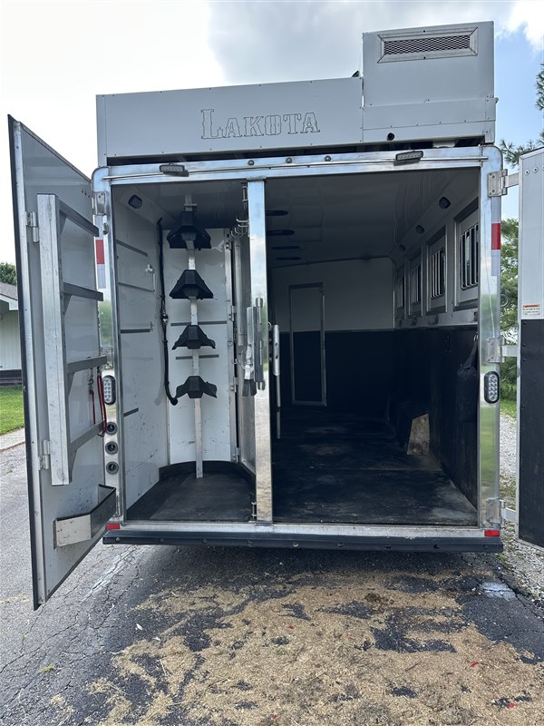 Trailer Photo 14