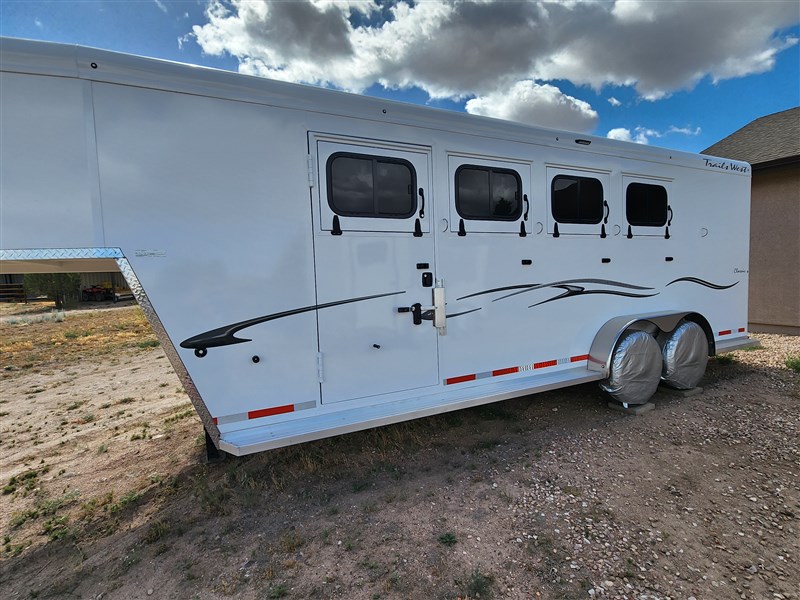 Trailer Photo 2