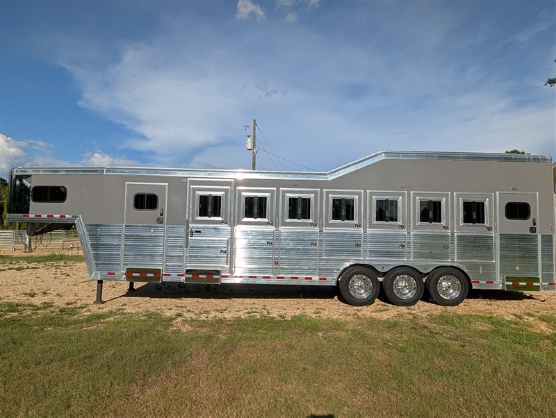 Trailer Photo 18