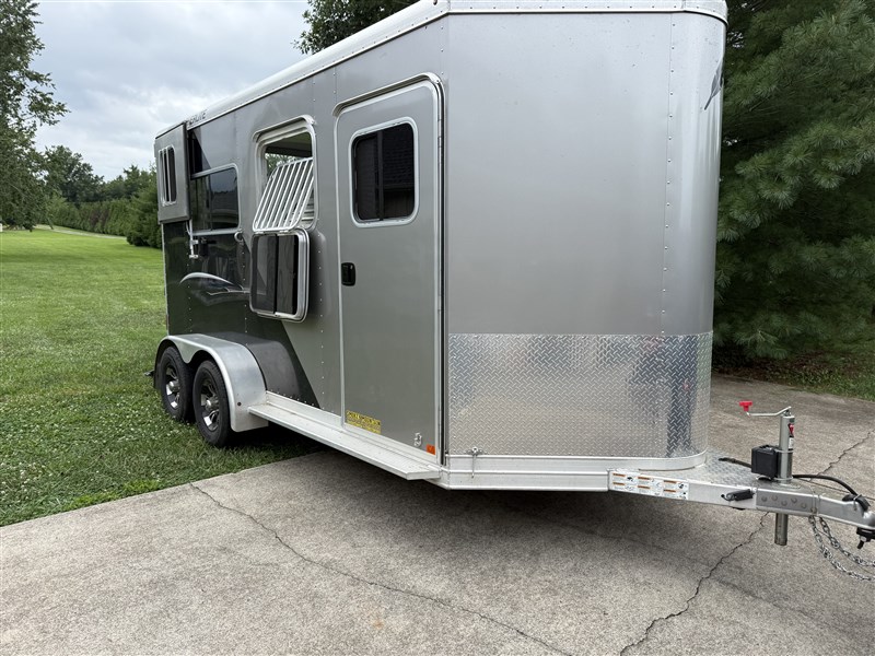 2019 Featherlite 9407-672A