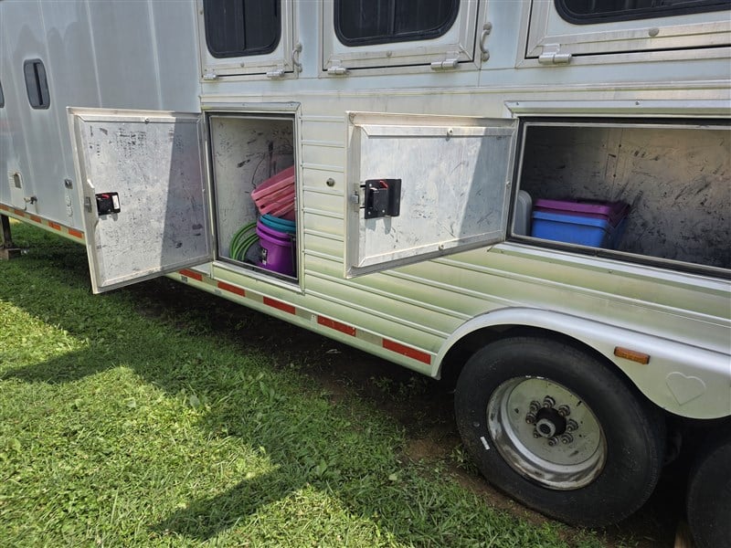 Trailer Photo 17