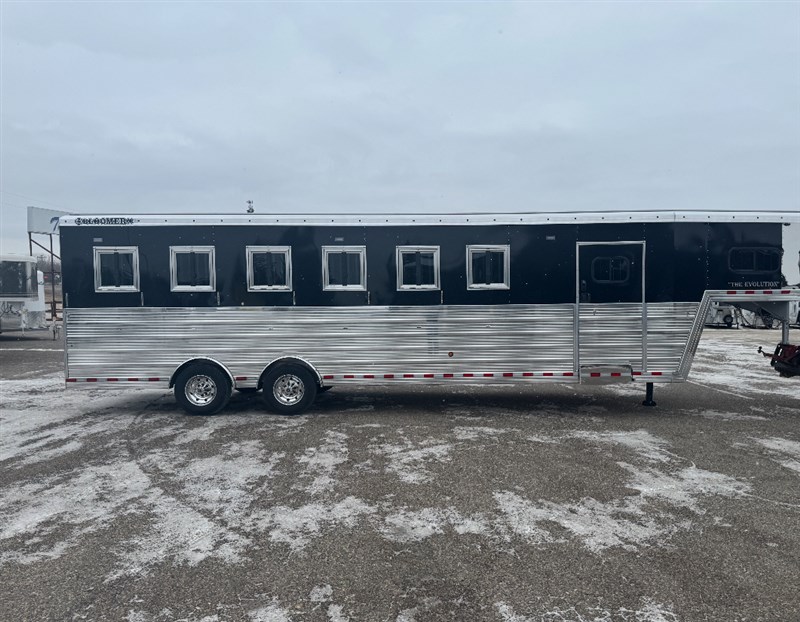Trailer Photo 2