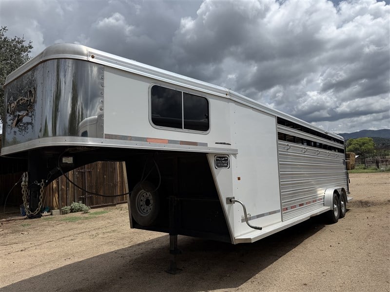 Trailer Photo 1