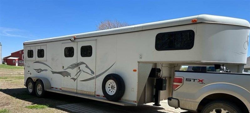 Trailer Photo 2
