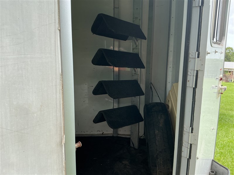 Trailer Photo 5