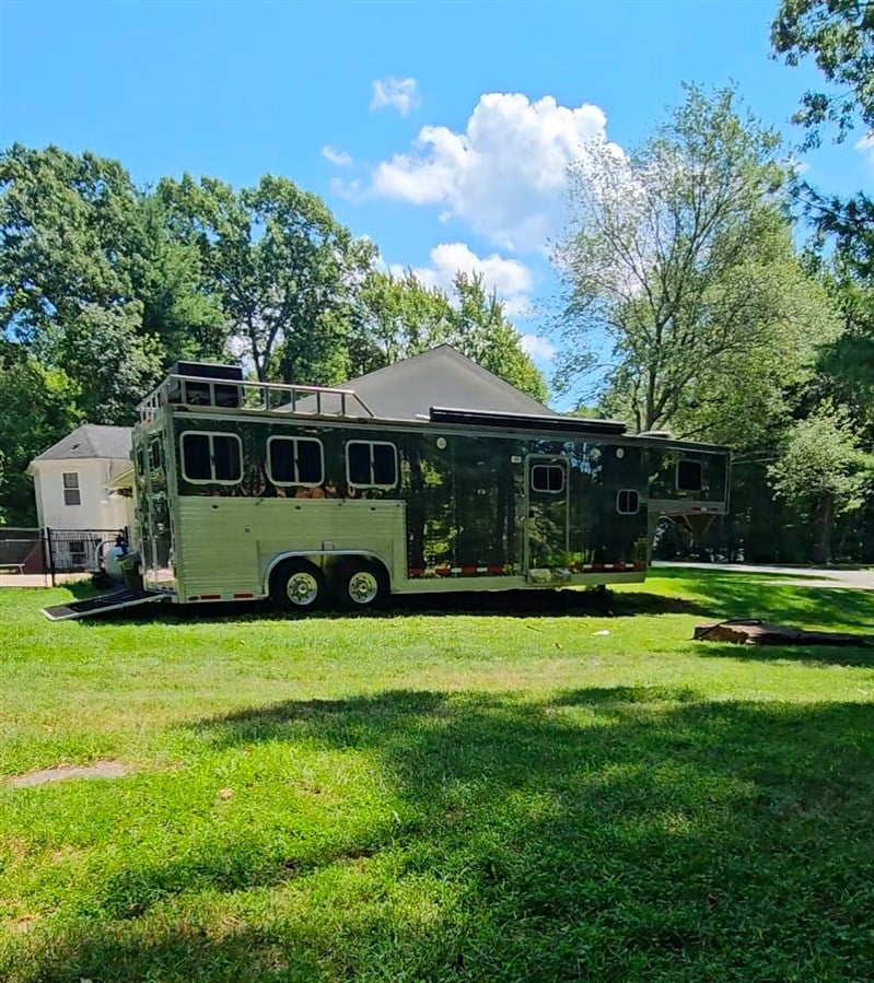 Trailer Photo 2