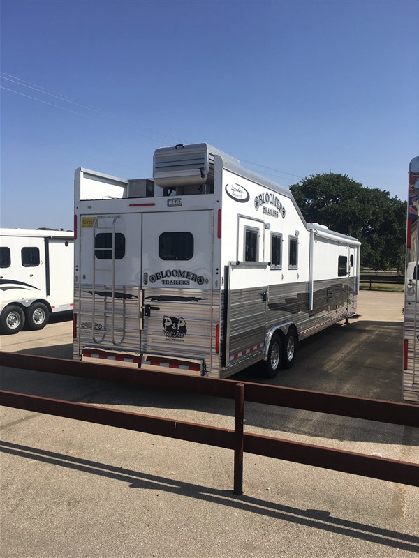 Trailer Photo 6