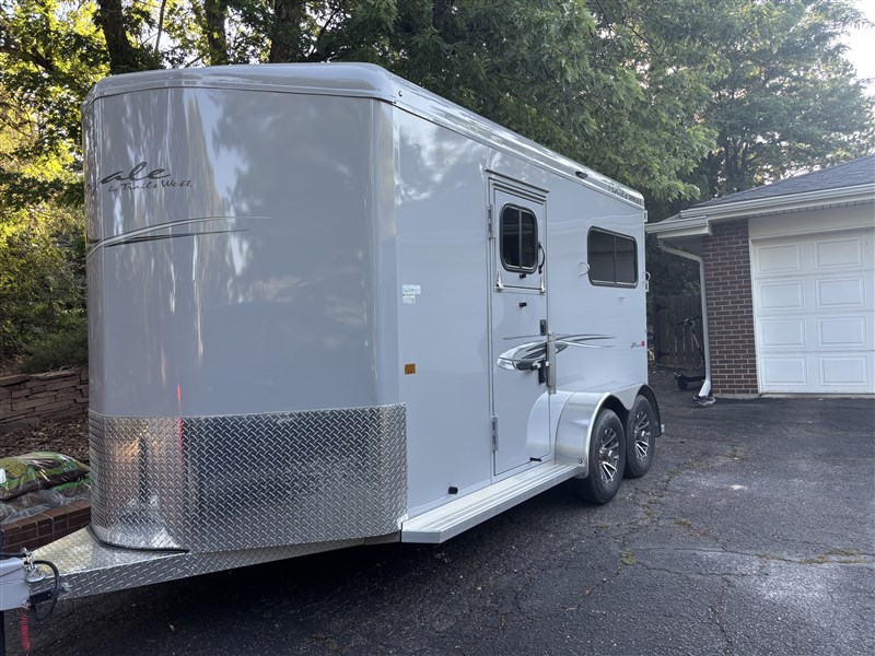 Trailer Photo 2