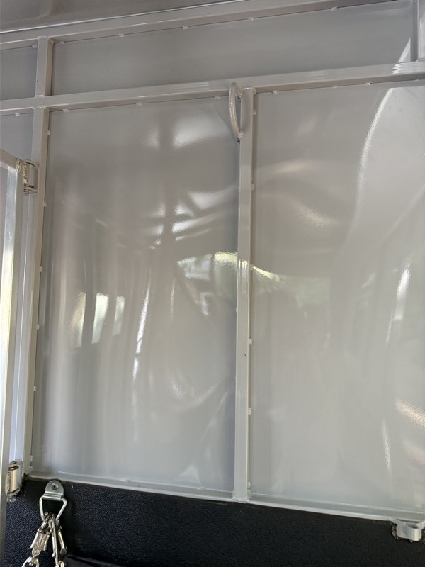 Trailer Photo 19