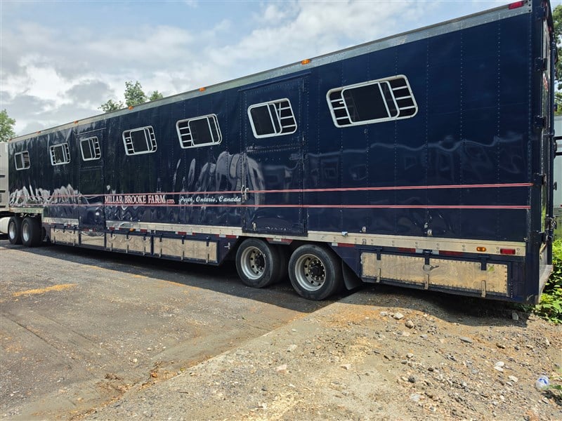 Trailer Photo 4