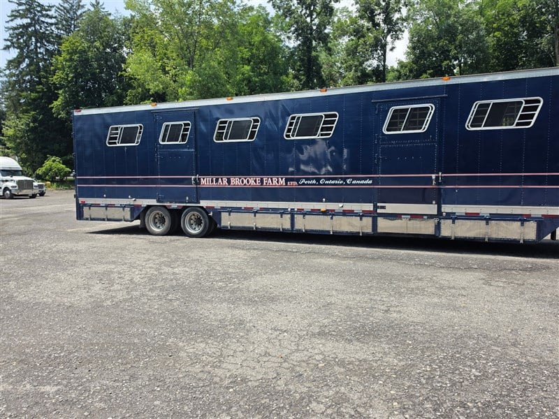 Trailer Photo 2