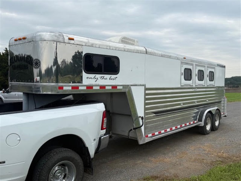 Trailer Photo 3