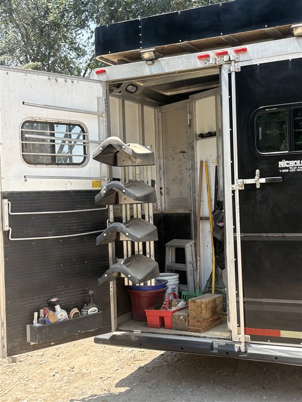 Trailer Photo 7