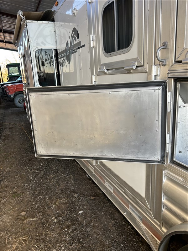 Trailer Photo 17