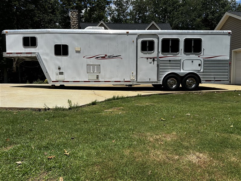 Trailer Photo 2