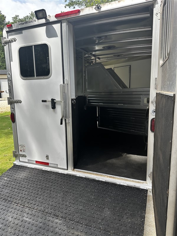 Trailer Photo 14