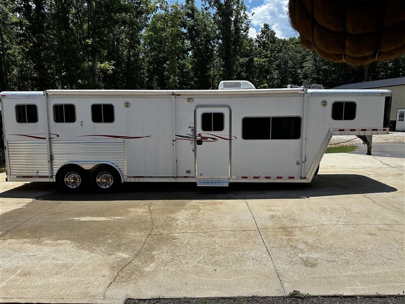 2006 Featherlite 8581