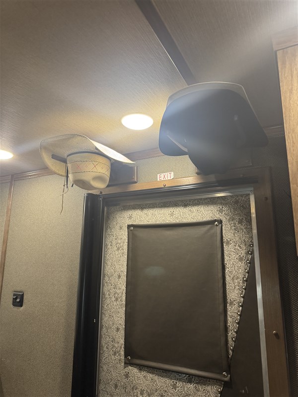 Trailer Photo 27