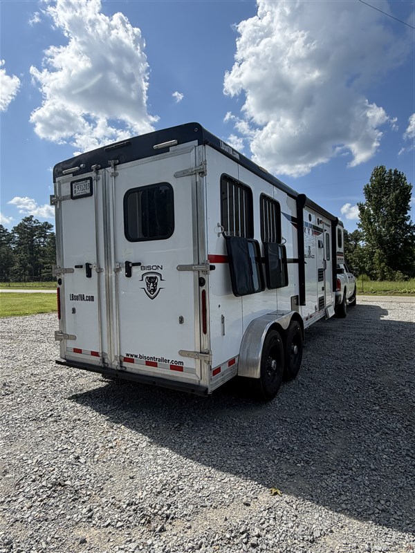 Trailer Photo 8