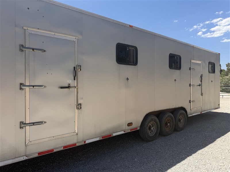 Trailer Photo 8