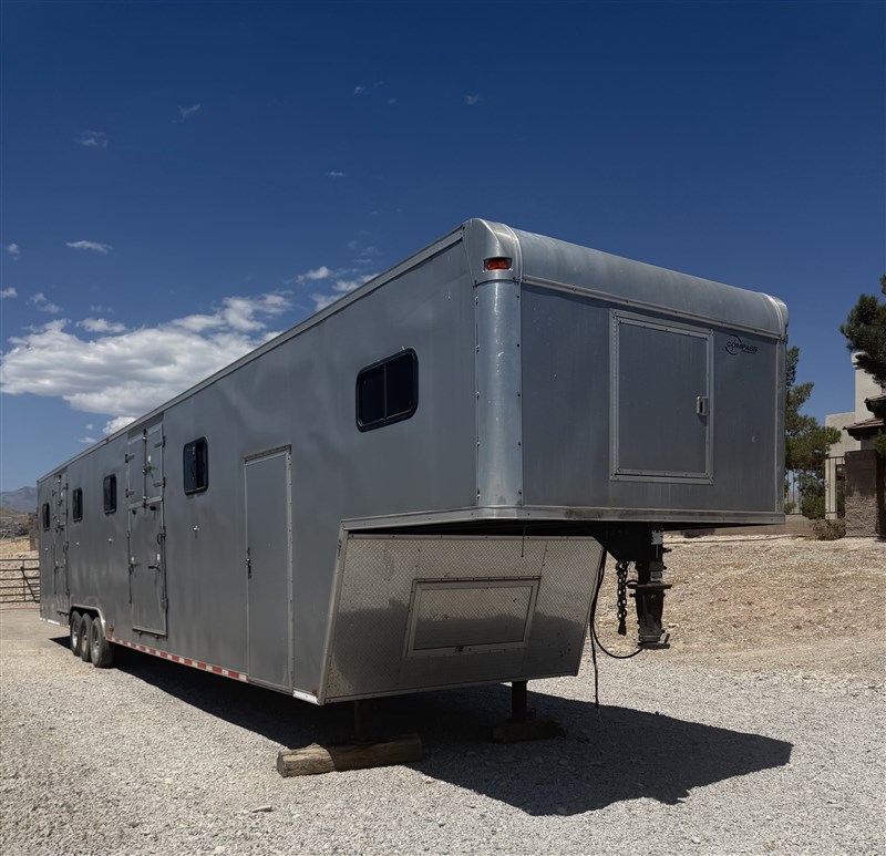 Trailer Photo 1